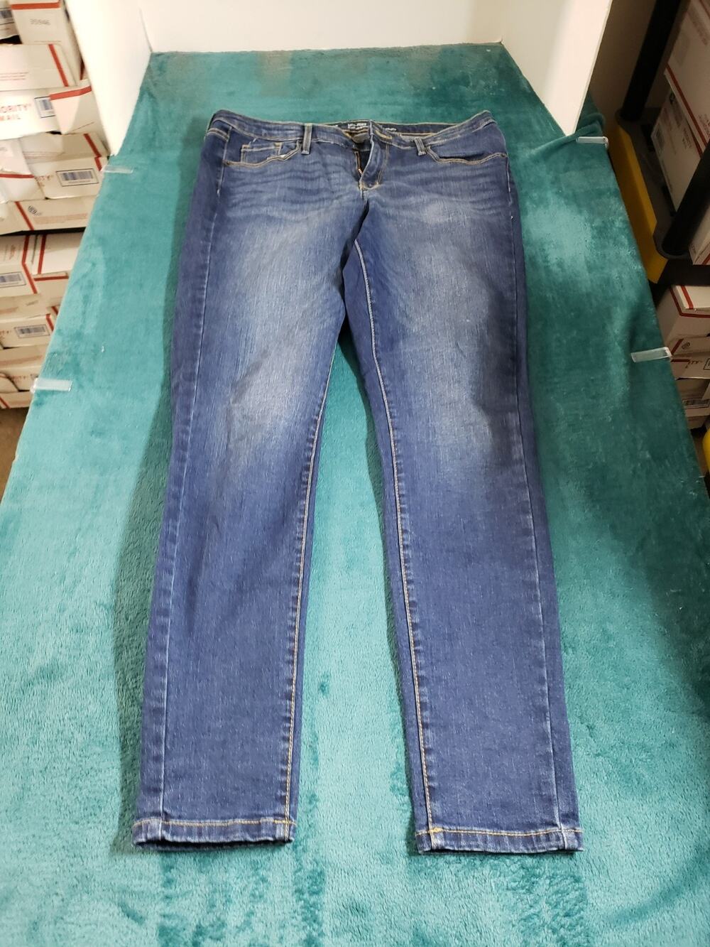 Mossimo Jeans Size 10 Women Blue Denim Stretch Pants Mid Rise Skinny